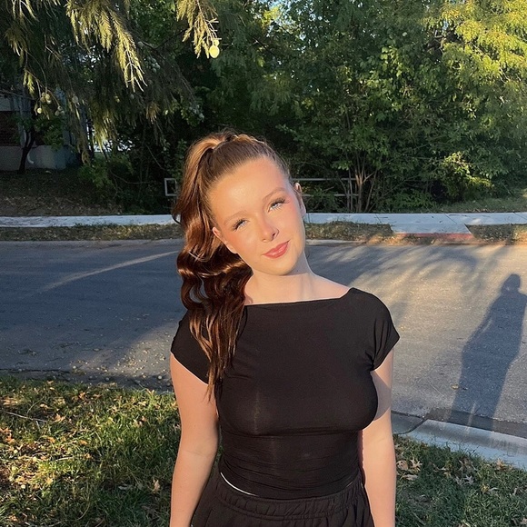 abbie_clothes
